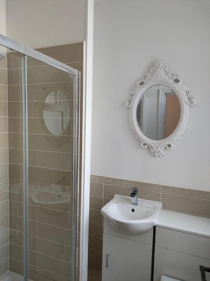 Lovely Refurbished Apartments, Morecambe Promenade Luaran gambar